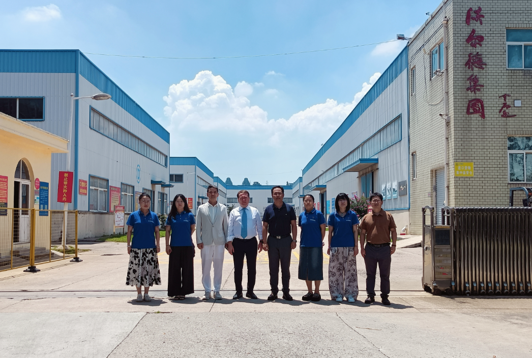 乌兹别克斯坦费尔干纳州副州长莅临青岛沃尔德物流集团参访交流